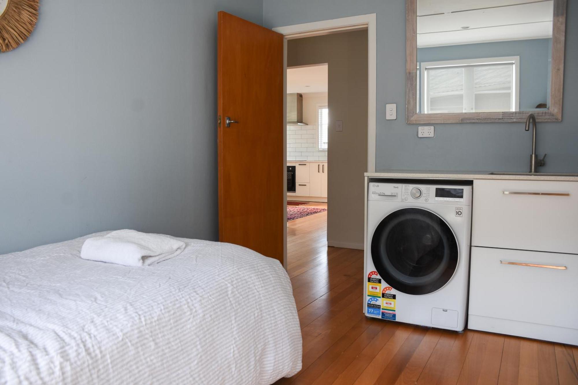 Beautiful Home With Short Stroll To Havelock Village Havelock North Exteriör bild