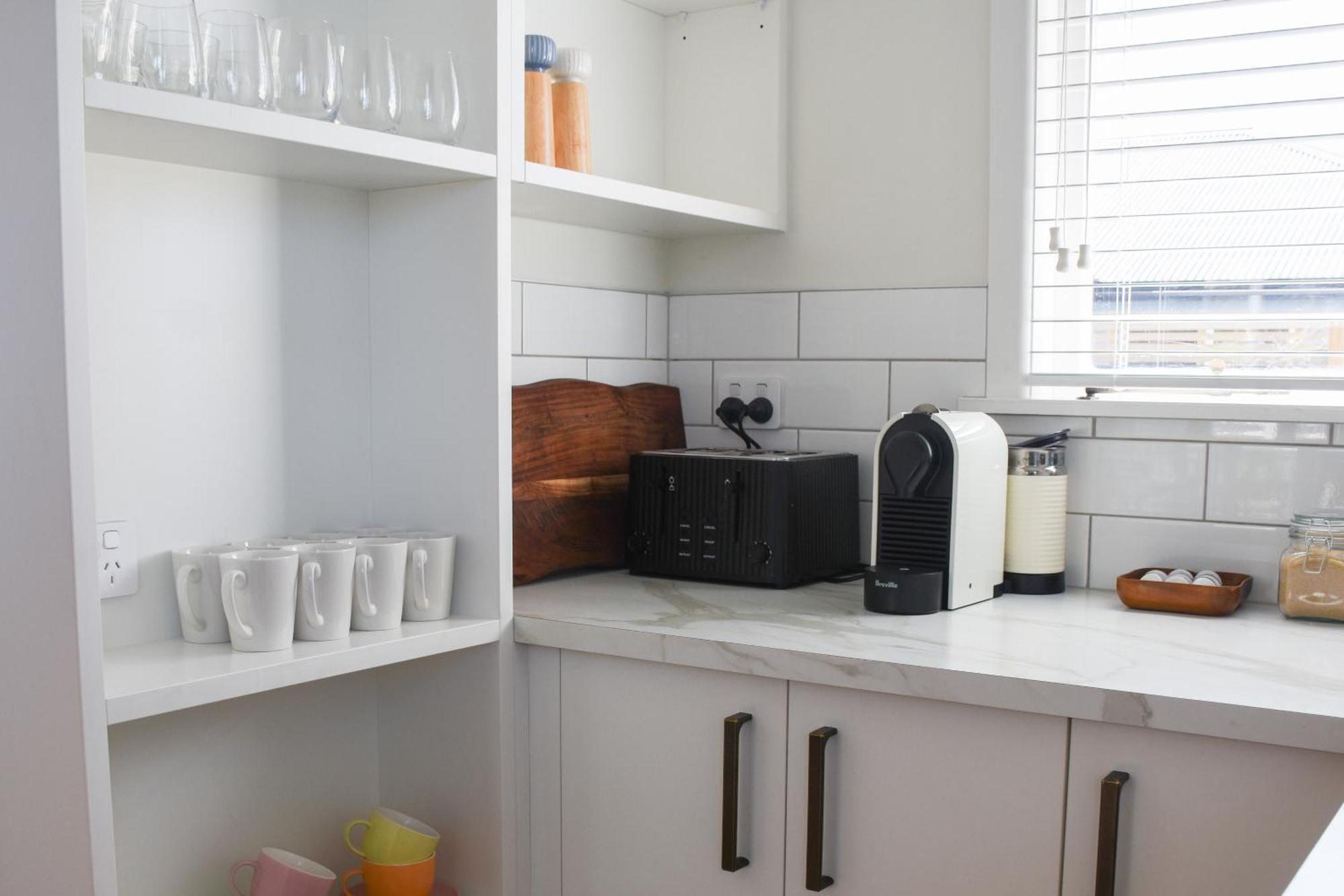 Beautiful Home With Short Stroll To Havelock Village Havelock North Exteriör bild